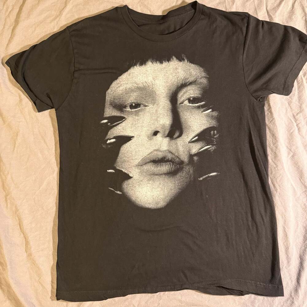 Lady Gaga Mayhem Tour T-Shirt Black